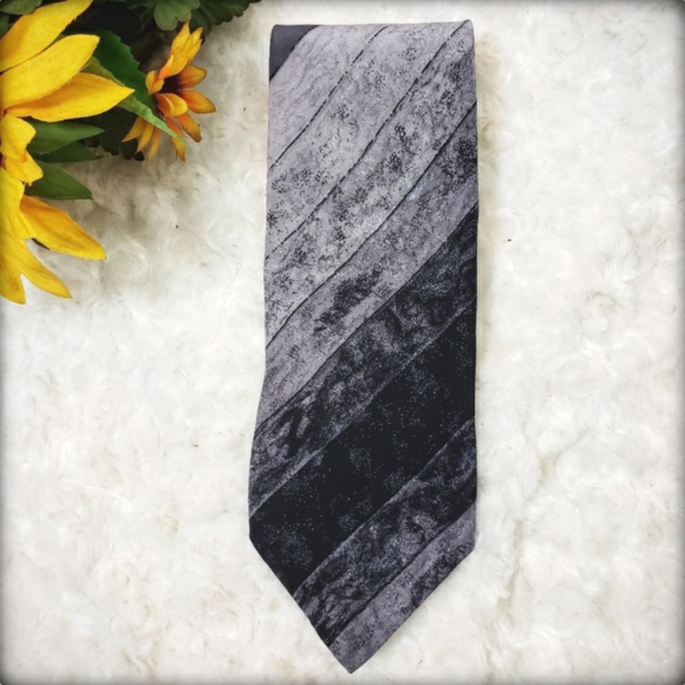 Encrio Coveri Men's 100% Silk Necktie